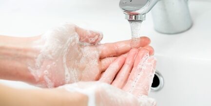 handen wassen handgel zeep RIVM