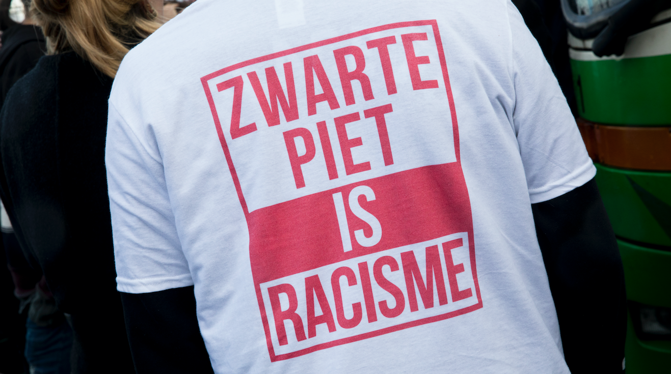 Gaan wandelen Midden Rijden 200 bekende Nederlanders in actie tegen Zwarte Piet