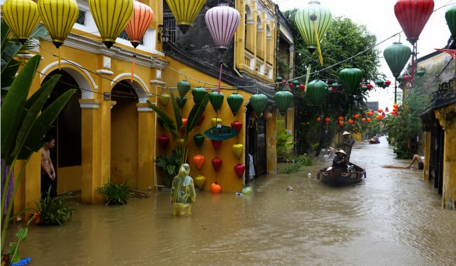 Tientallen doden door tyfoon in Vietnam