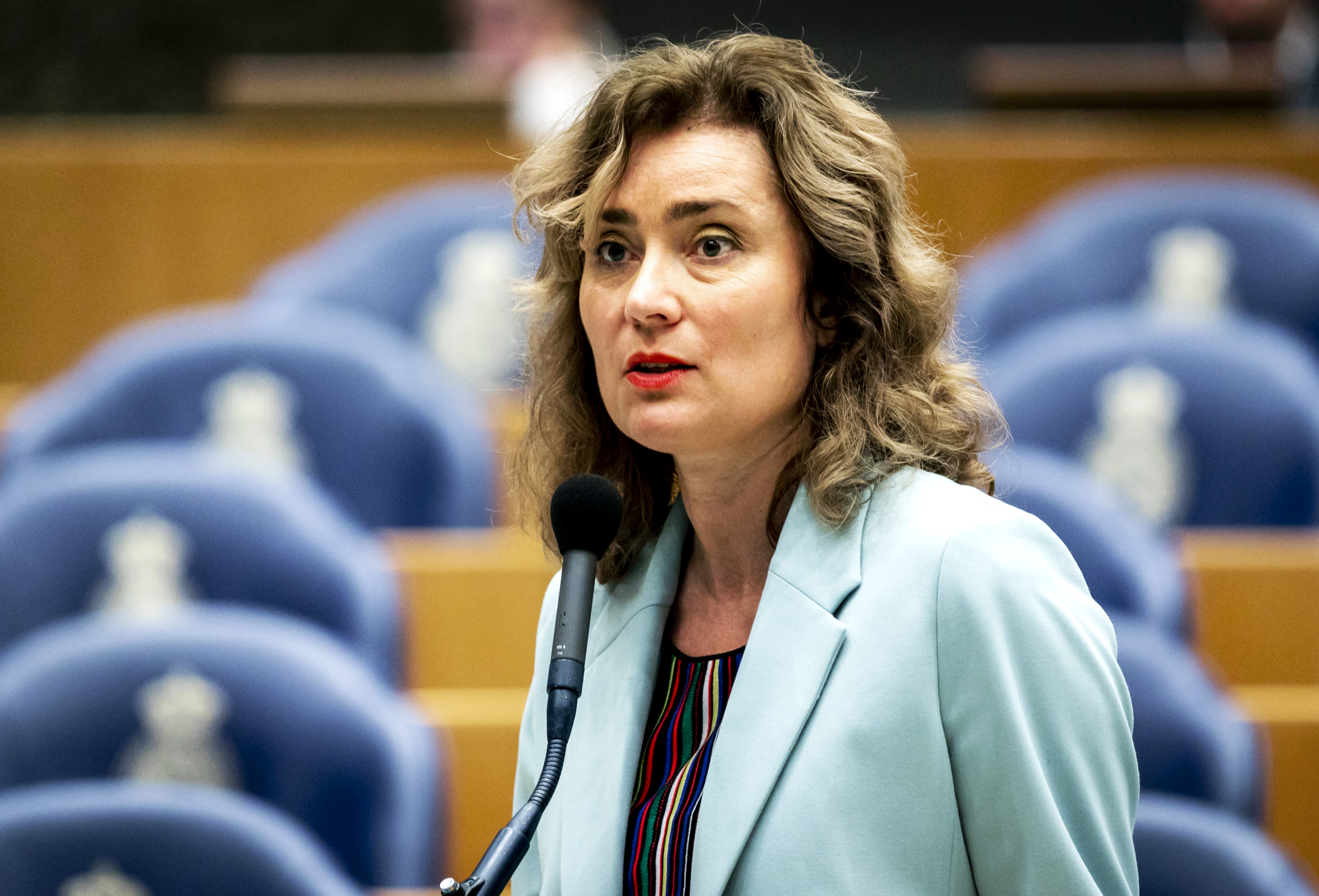 Vera Bergkamp (D66) tijdens een overleg in de Tweede Kamer.