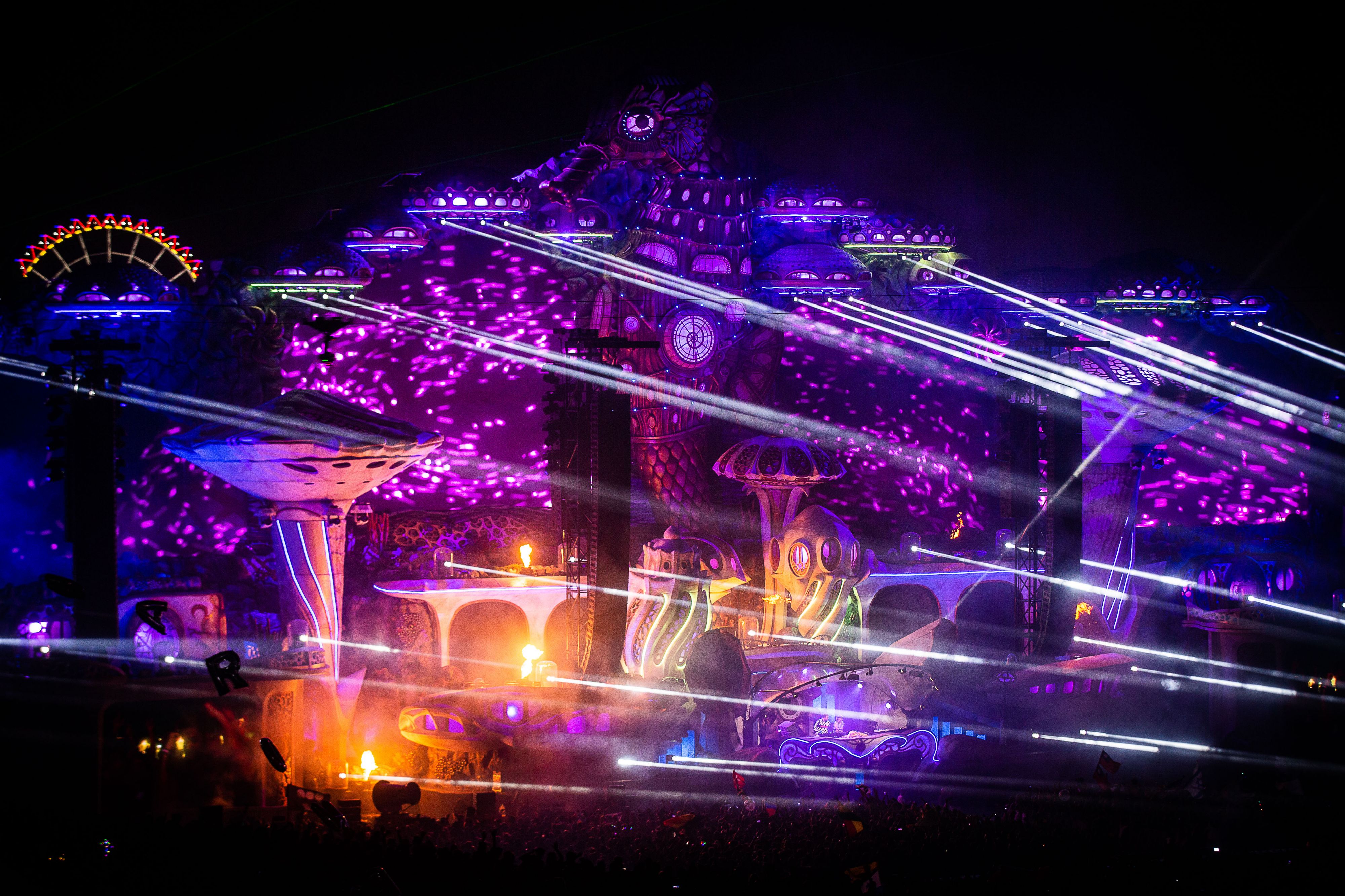Vijftien jarig jubileum Tomorrowland in Ziggo Dome