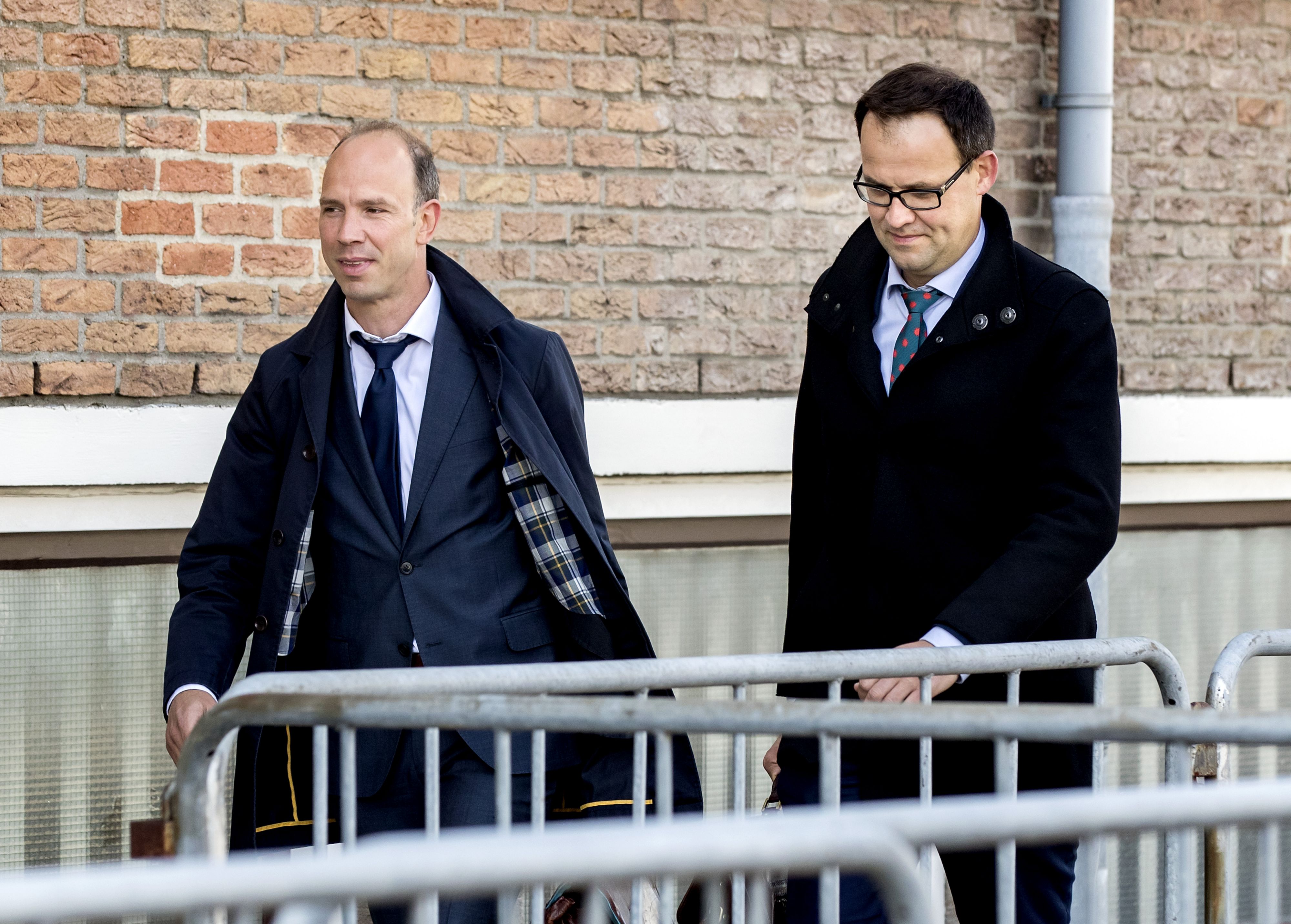 Advocaten Holleeder halen uit naar rechtbank