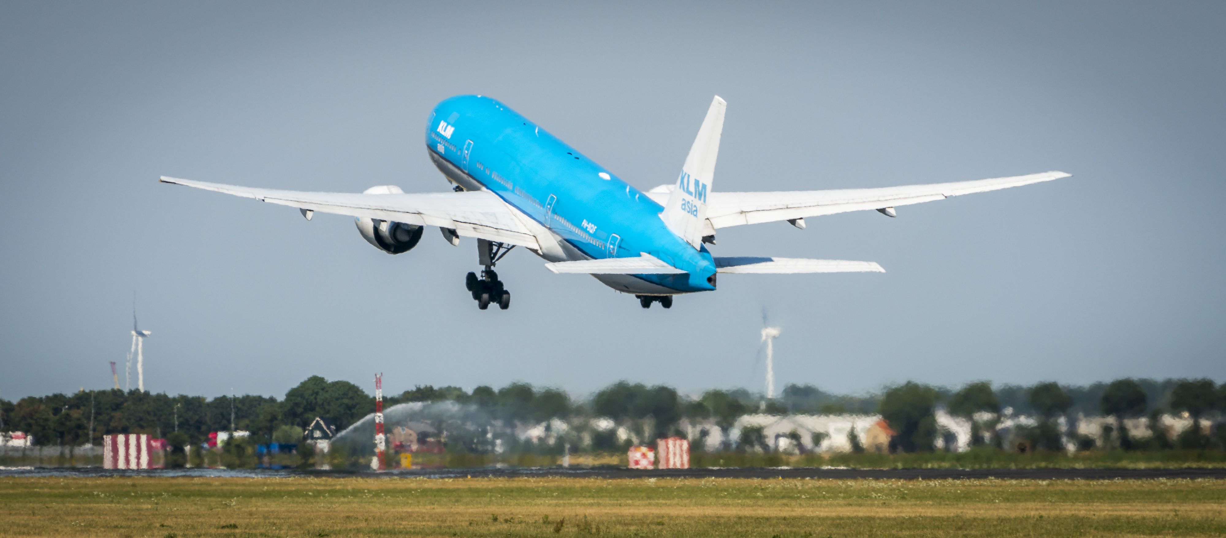 KLM schrapt tien vluchten vanwege staking