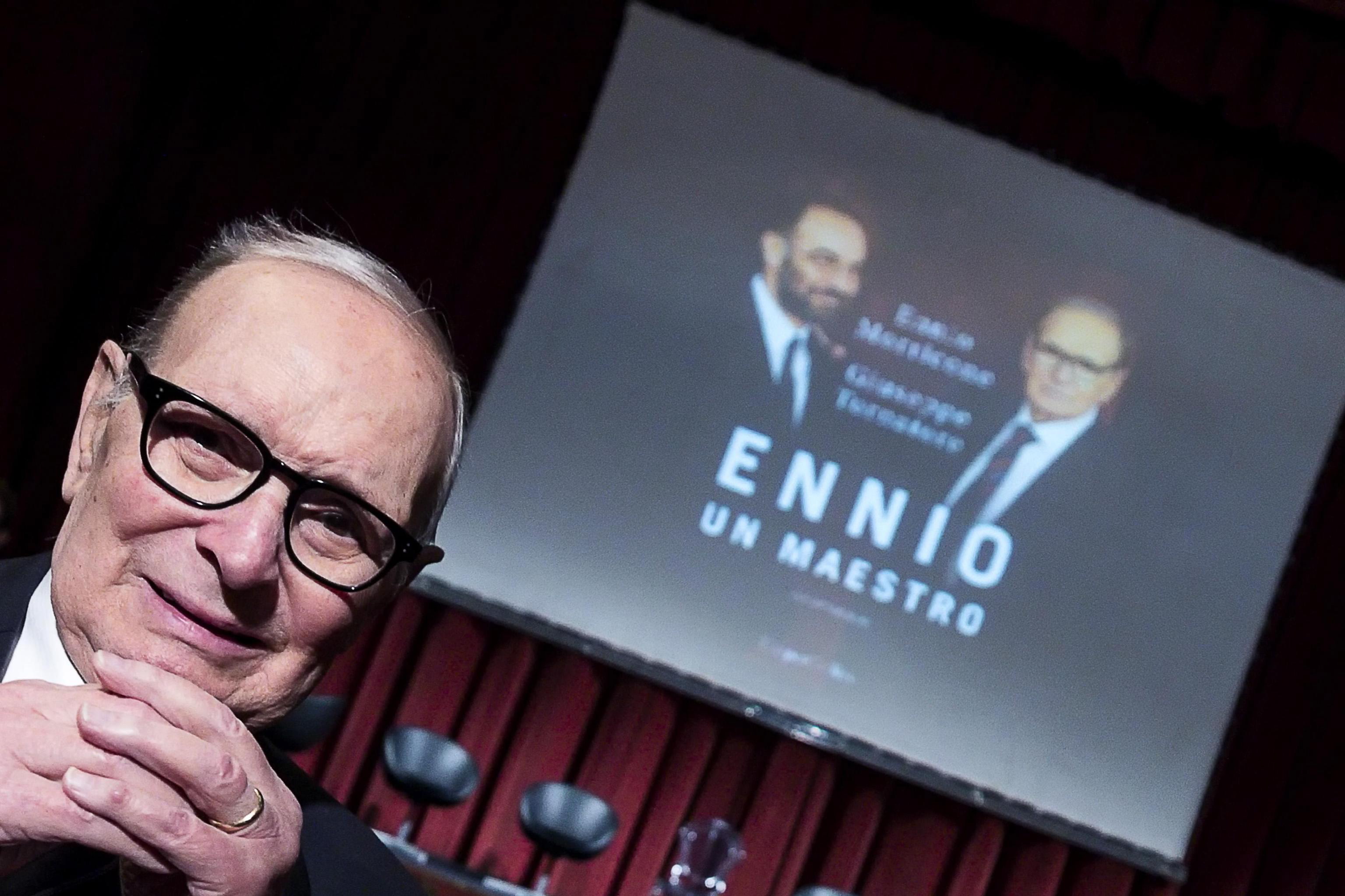 Een foto van Ennio Morricone bij de boekpresentatie Ennio, Un Maestro