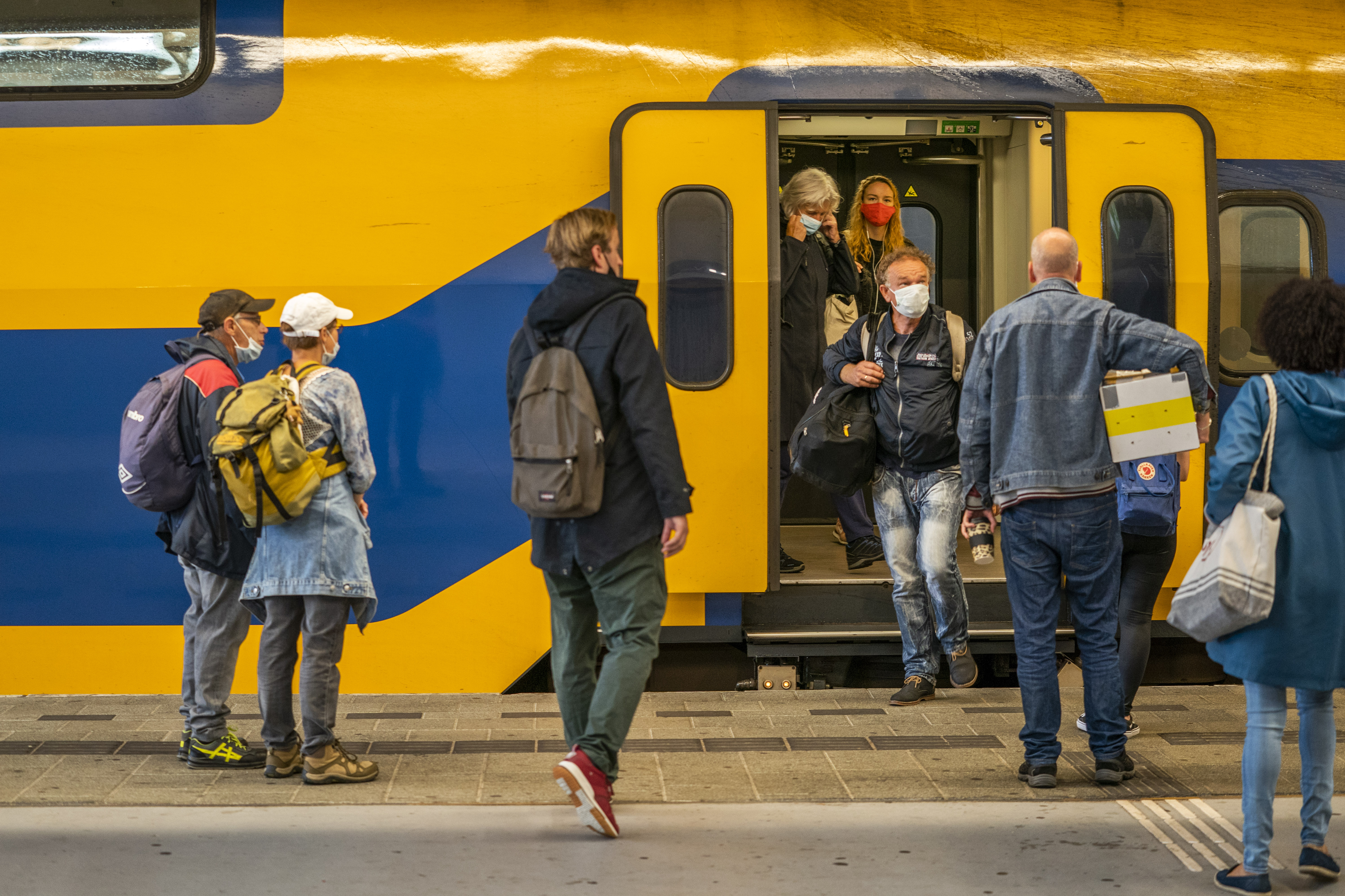 Treinreizigers uit Groningen en Assen zijn 1 minuut sneller op Schiphol en in de Randstad