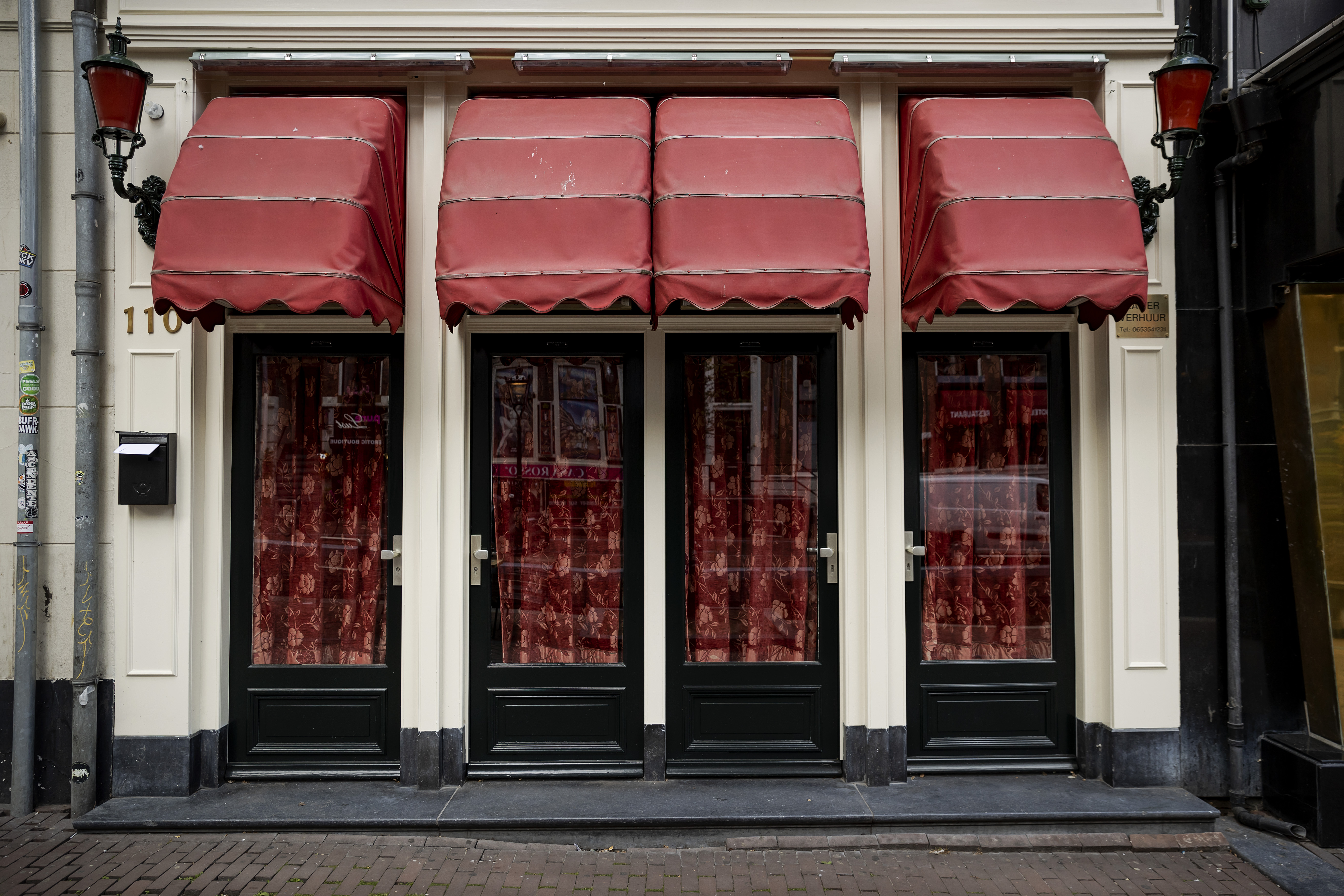 Prostitutieramen weer dicht, tippelzone nog open, escorts mogen wel