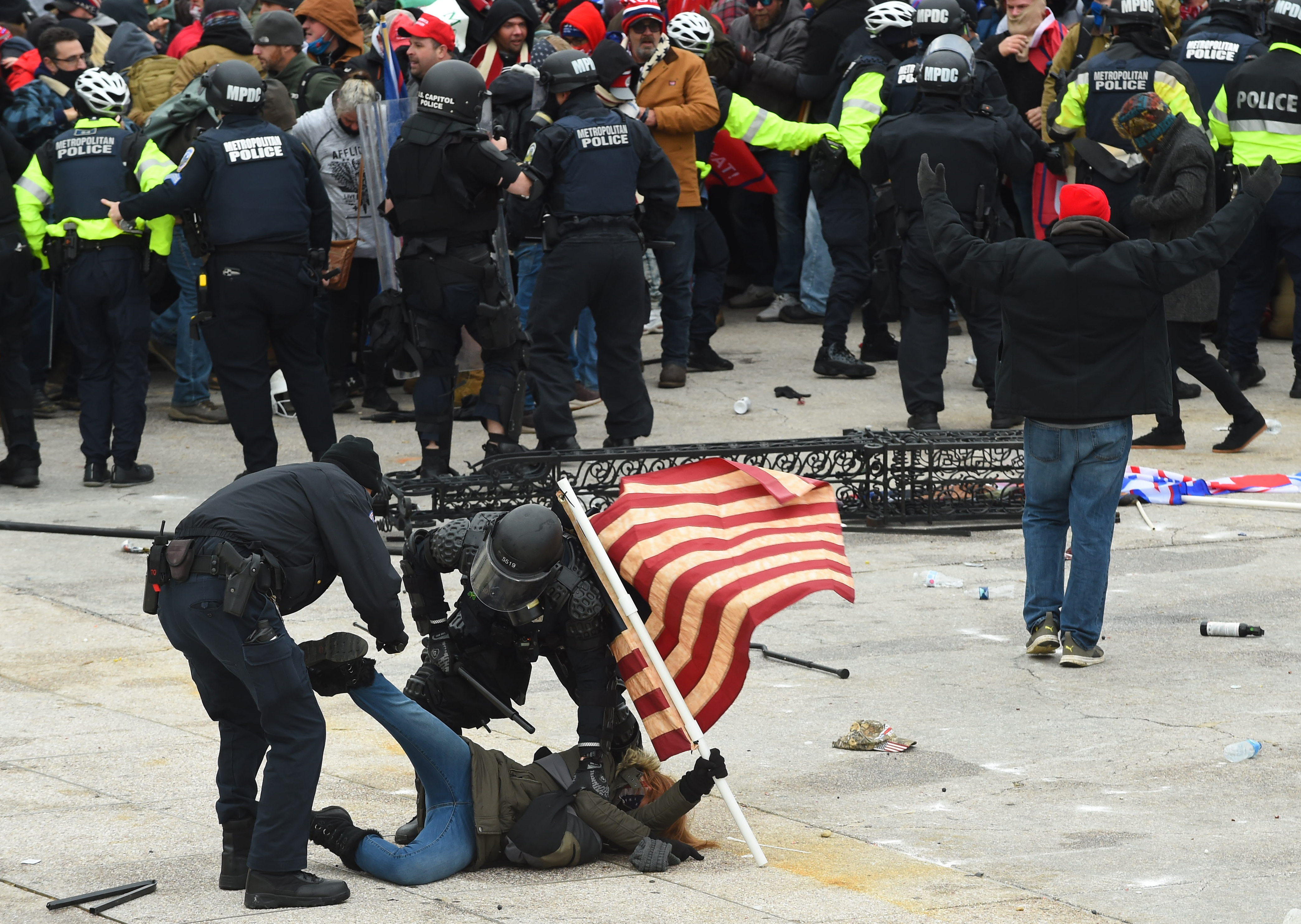 Totale chaos in Amerika: 'Dit is een aanval op de democratie'