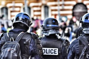 Vijf vrouwen opgepakt op verdenking plannen terroristische aanslag Frankrijk