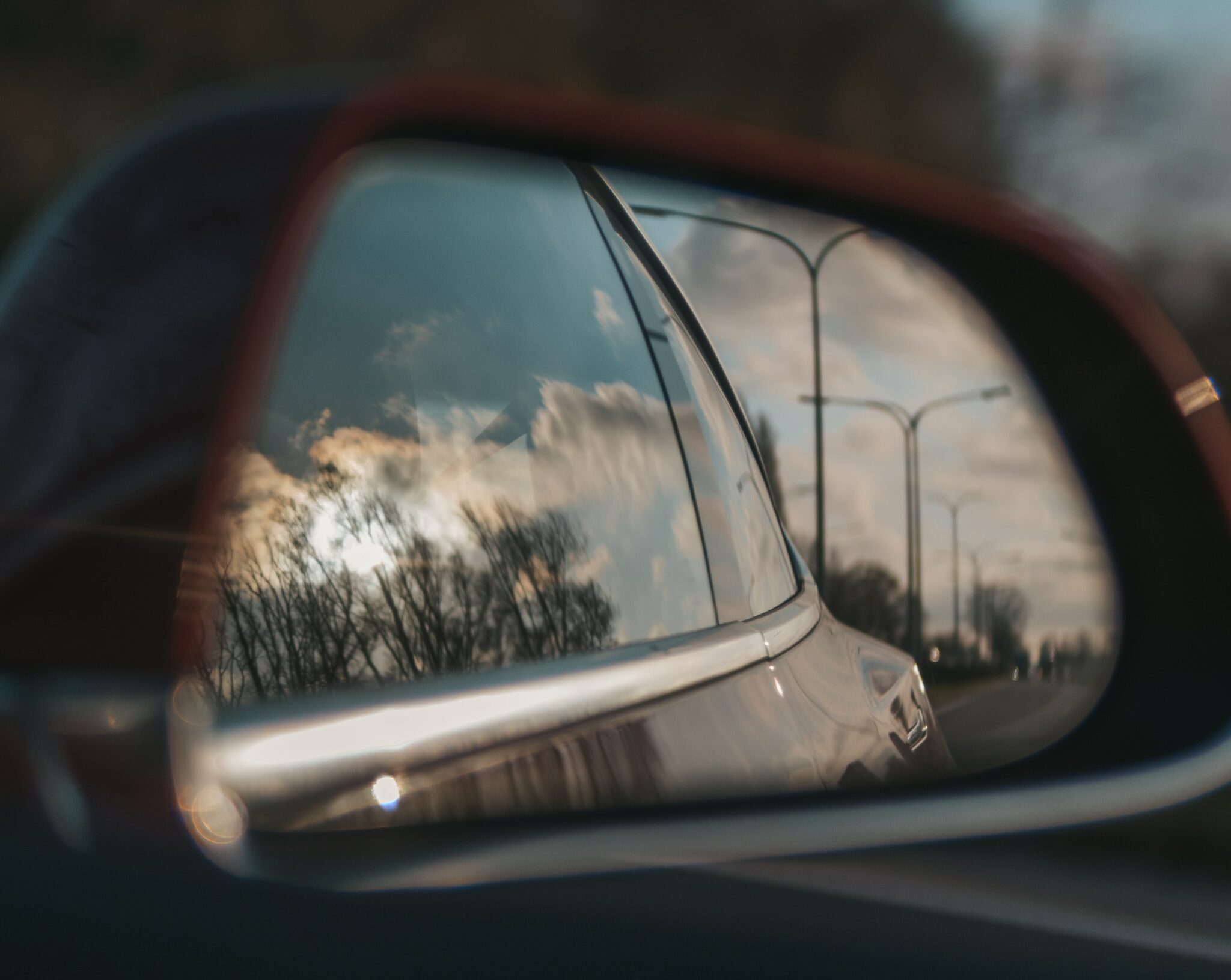 Een autospiegel