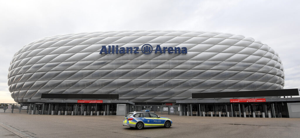 München lobbyt voor EK-stadion in regenboogkleuren bij duel met Hongarije, Allianz Arena