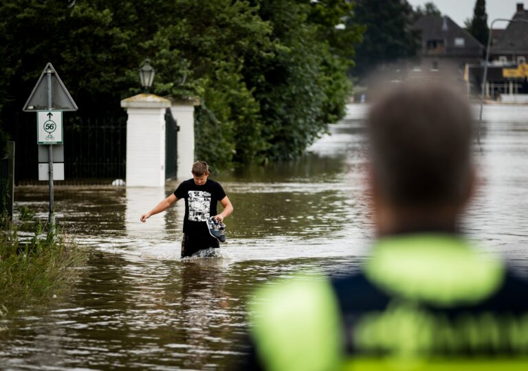watersnood, Limburg, huizen, noodweer, wateroverlast