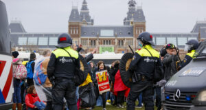 coronaprotest ME Amsterdam