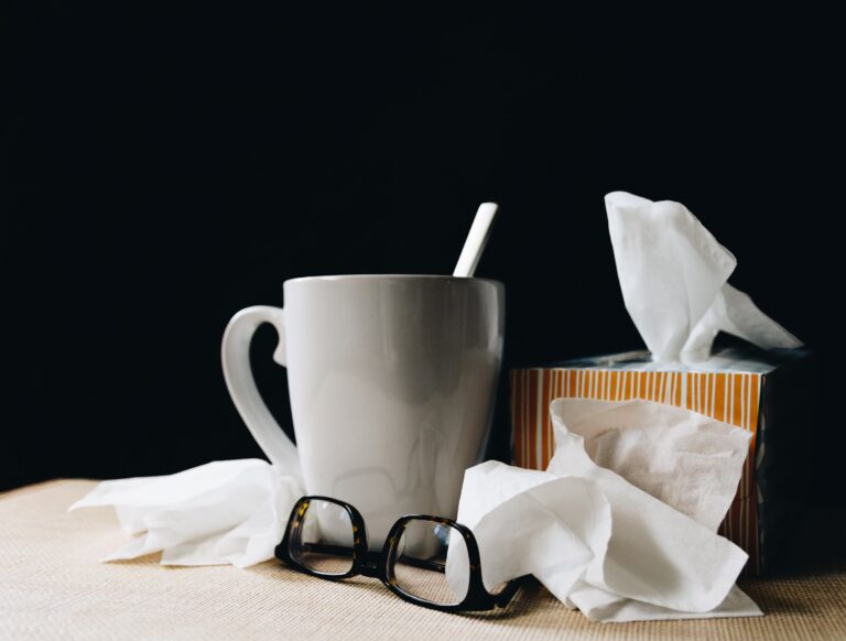 Dilemma ‘Ik ben om de haverklap verkouden, moet ik daar steeds voor thuisblijven’ natuurlijke-tips-verkoudheid verkouden