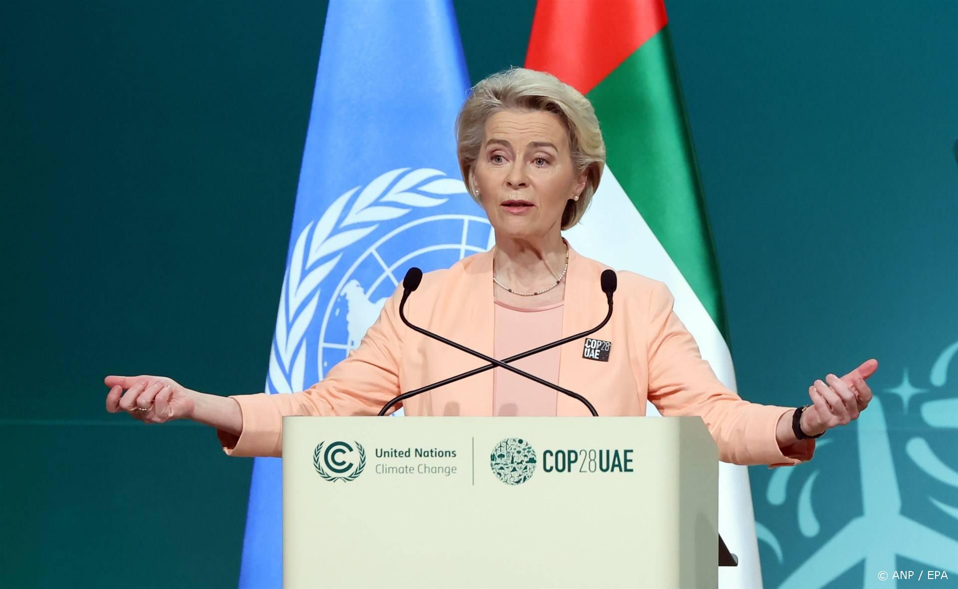 epa11005459 Ursula von der Leyen, President of the European Commission, speaks during the UN Climate Change Conference COP28, in Dubai, United Arab Emirates, 01 December 2023. The 2023 United Nations Climate Change Conference (COP28), runs from 30 November to 12 December, and is expected to host one of the largest number of participants in the annual global climate conference as over 70,000 estimated attendees, including the member states of the UN Framework Convention on Climate Change (UNFCCC), business leaders, young people, climate scientists, Indigenous Peoples and other relevant stakeholders will attend.  EPA/ALI HAIDER