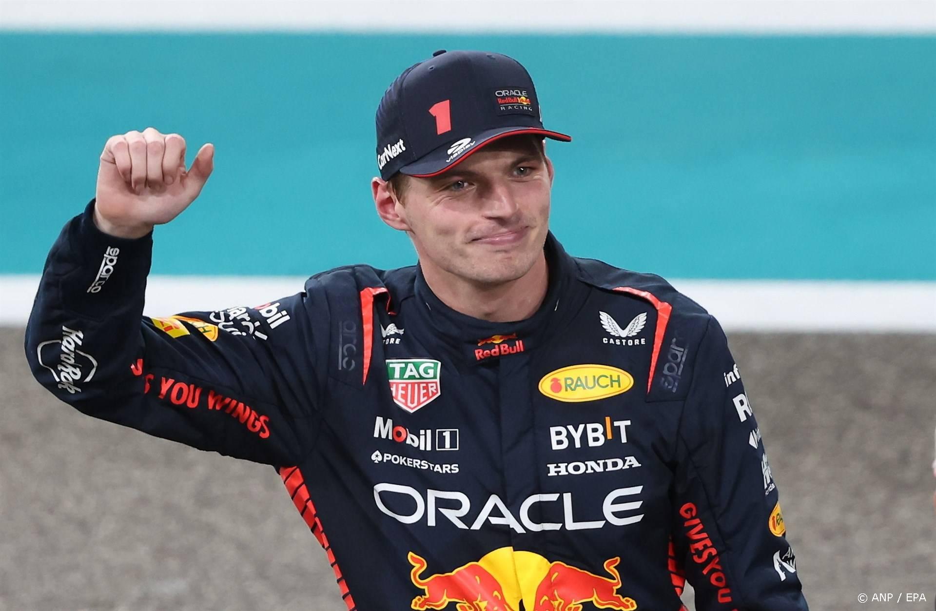 epa10996279 Dutch Formula One driver Max Verstappen of Red Bull Racing celebrates after winning the Formula 1 Abu Dhabi Grand Prix in Abu Dhabi, United Arab Emirates, 26 November 2023.  EPA/ALI HAIDER