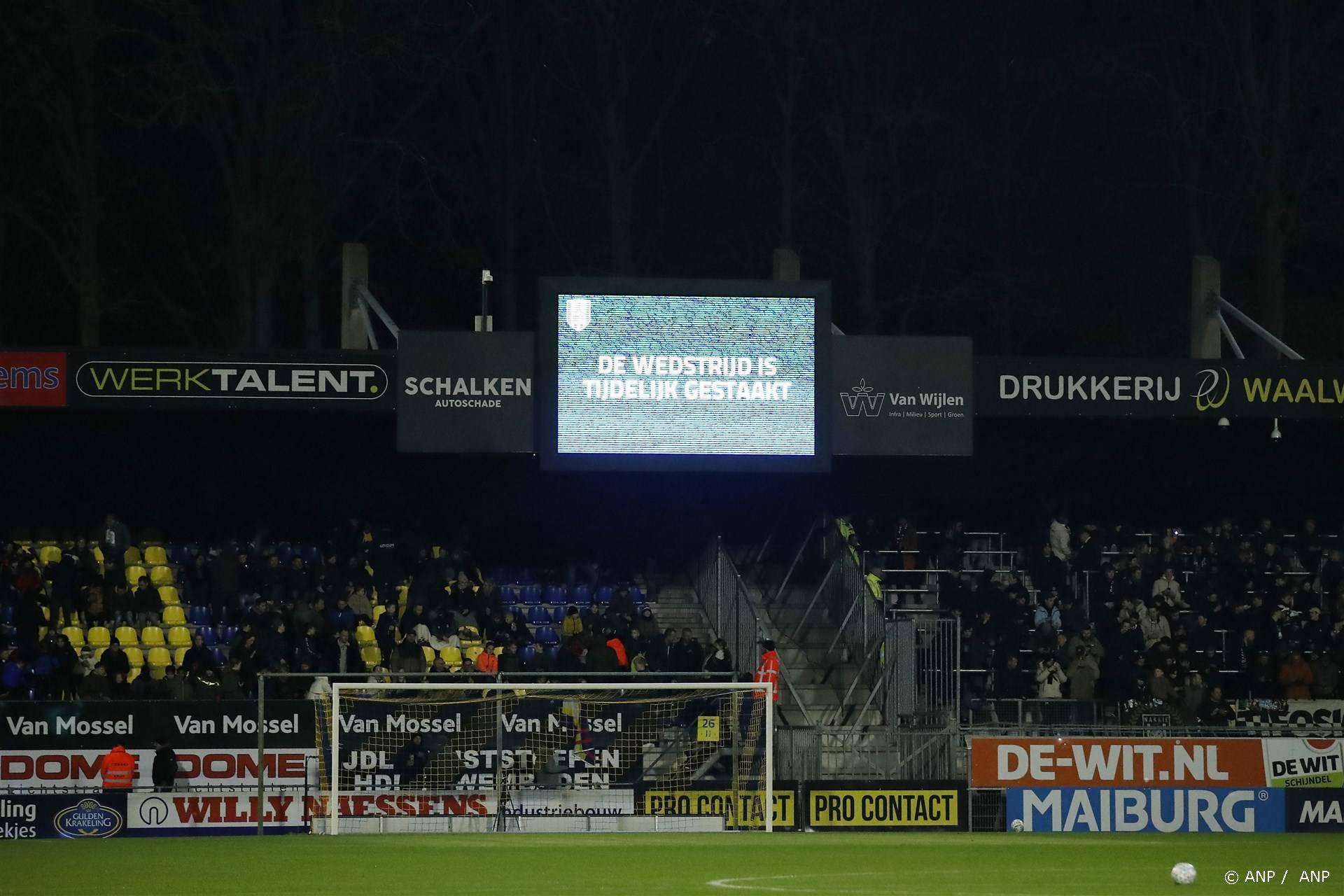 WAALWIJK - Wedstrijd tijdelijk gestaakt tijdens de Nederlandse Eredivisie wedstrijd tussen RKC Waalwijk en Heracles Almelo in het Mandemakers Stadion op 12 januari 2024 in Waalwijk, Nederland. ANP BART STOUTJESDIJK