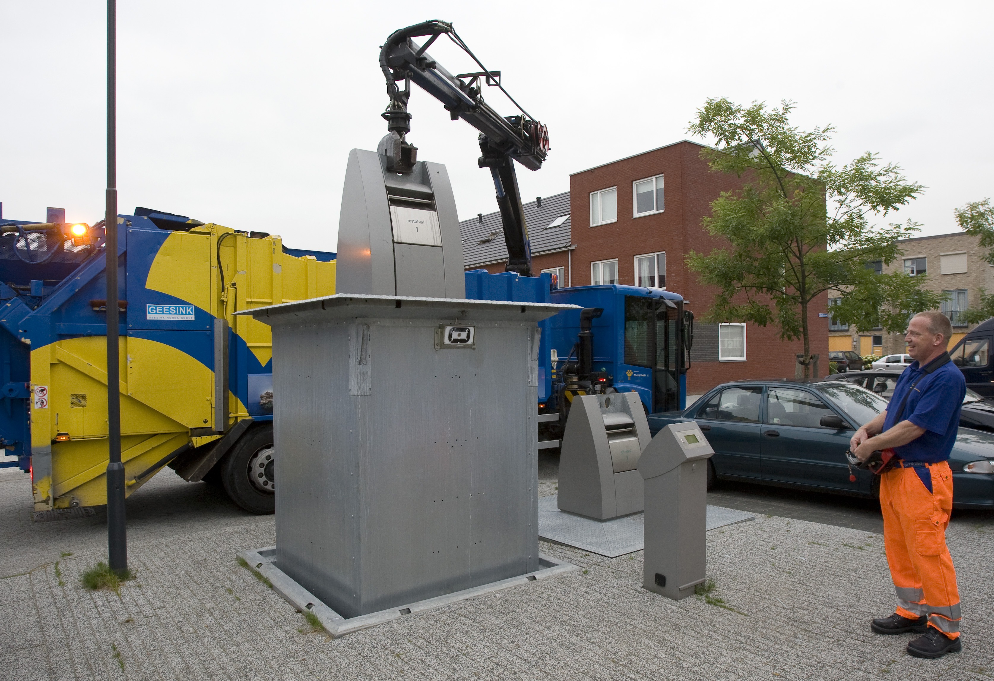 ‘Trash day’ in Nederland hit op TikTok: Amerikanen vol verbazing over ‘onze’ ondergrondse vuilcontainers