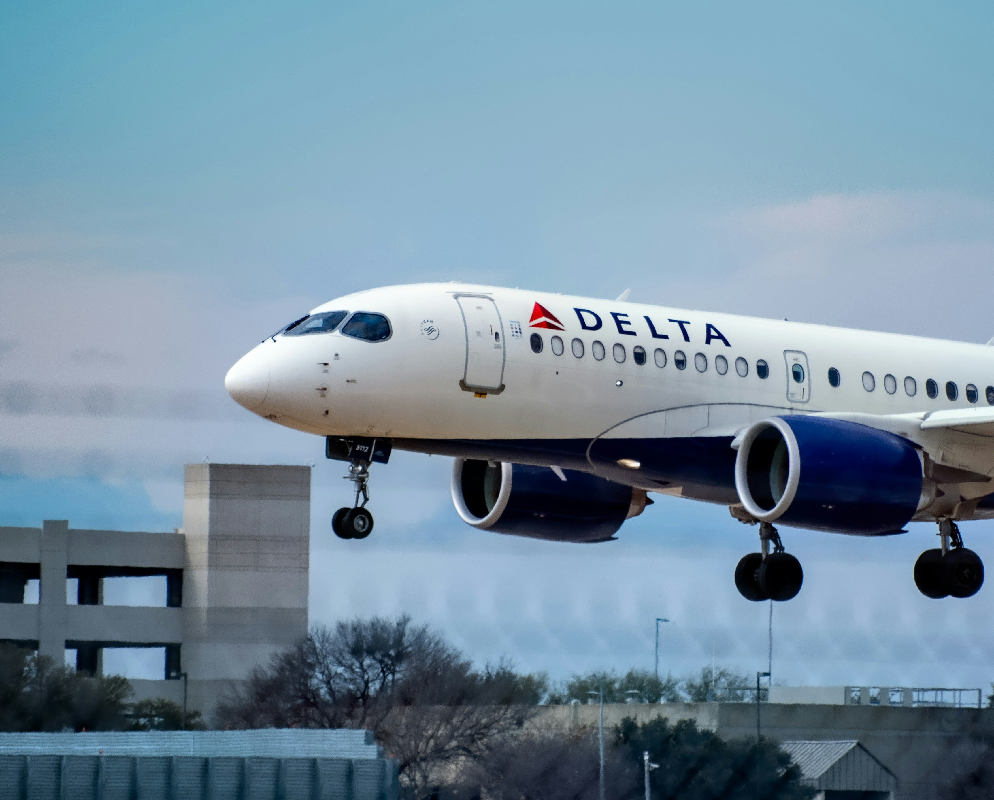 Delta Airlines, incident, vliegtuig, Boeing, noodglijbaan