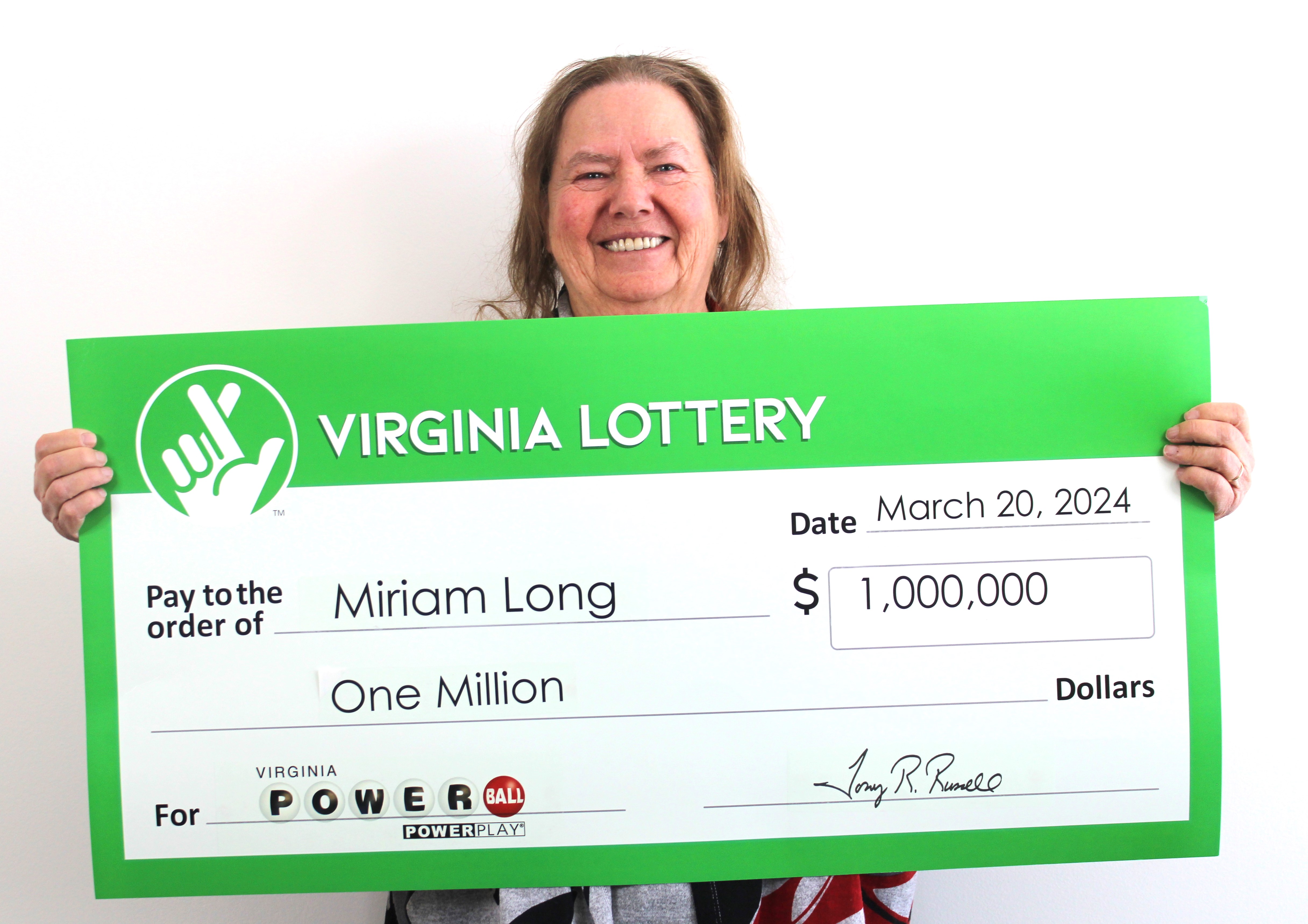 Vrouw drukt op verkeerde knop bij loterij en wint miljoen: ‘Mooiste fout van m’n leven’