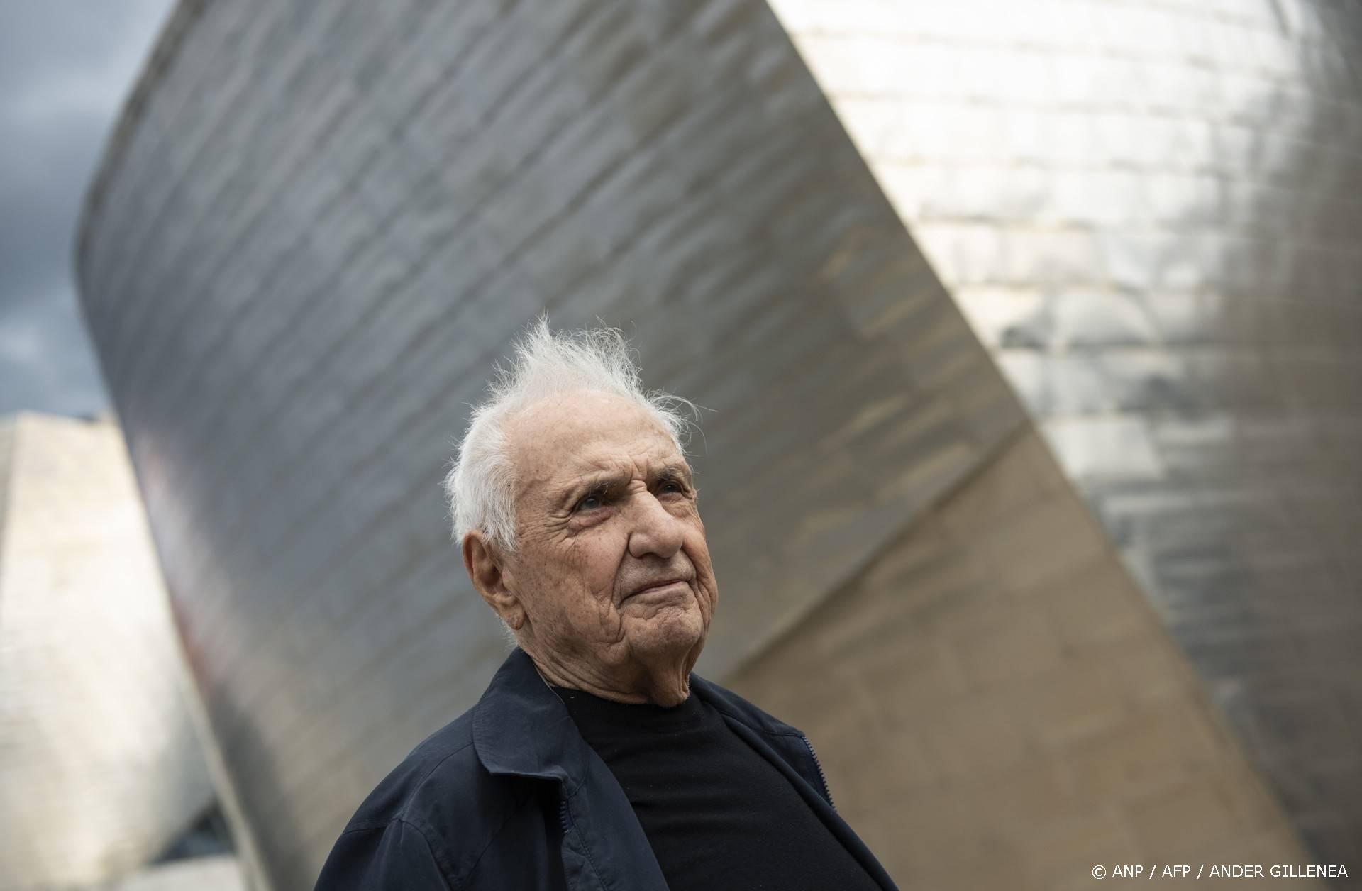 US architect Frank Gehry poses in front of the Guggenheim Bilbao Museum during its 25th anniversary celebrations in the Spanish Basque city of Bilbao on October 17, 2022. 
ANDER GILLENEA / AFP