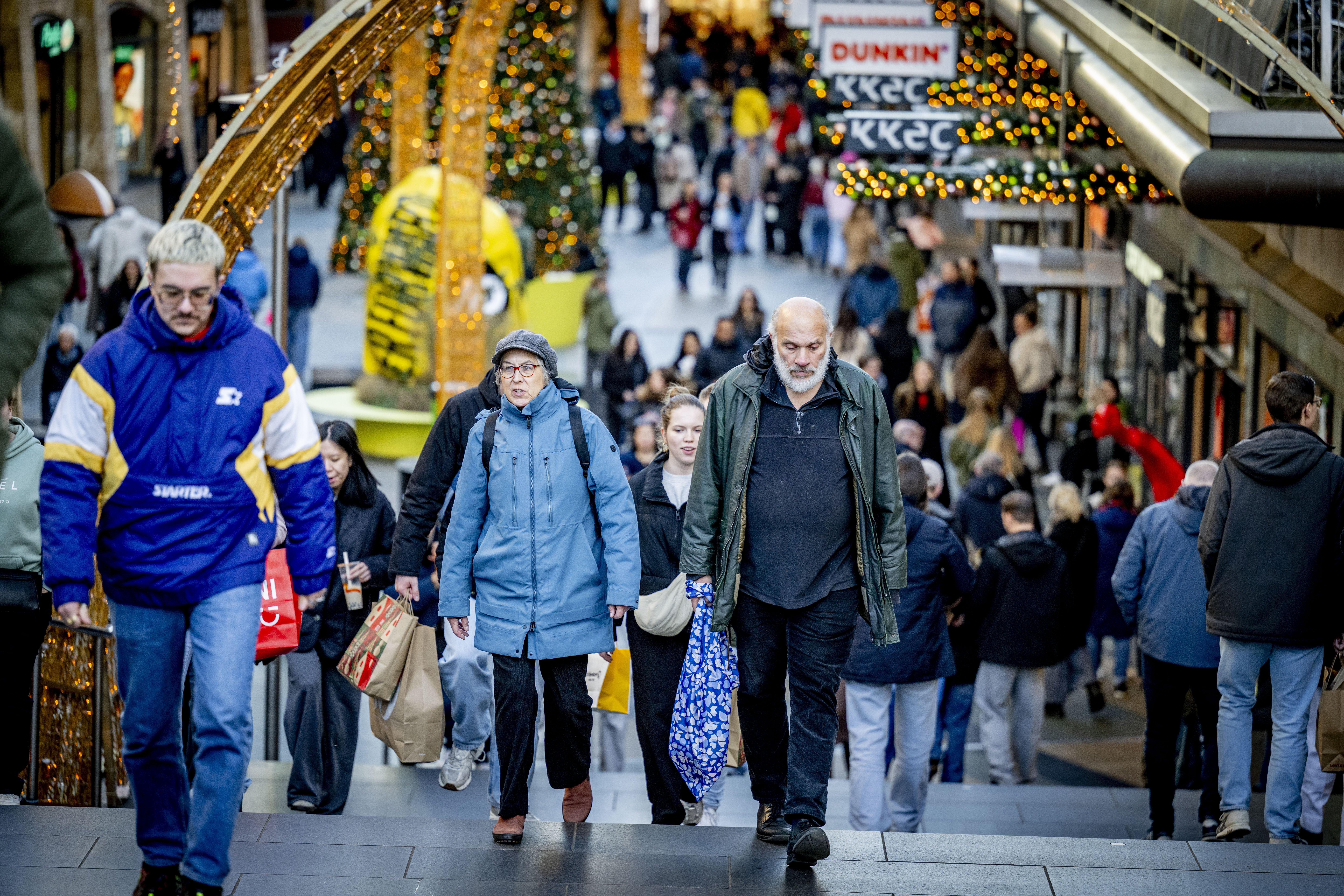 ouderen en jongeren in Nederland
