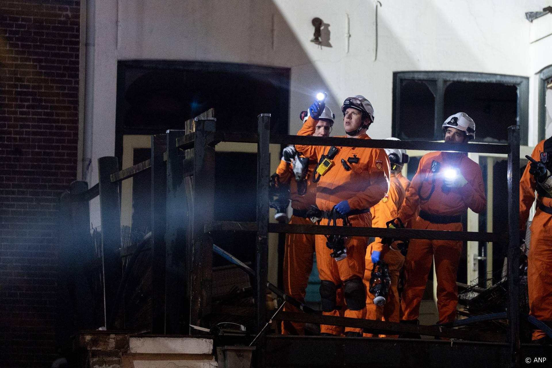 UTRECHT - Hulpdiensten bij een pand aan de Visscherssteeg waar een explosie heeft plaatsgevonden. Door de explosie zijn meerdere panden ingestort. JEROEN JUMELET / ANP
