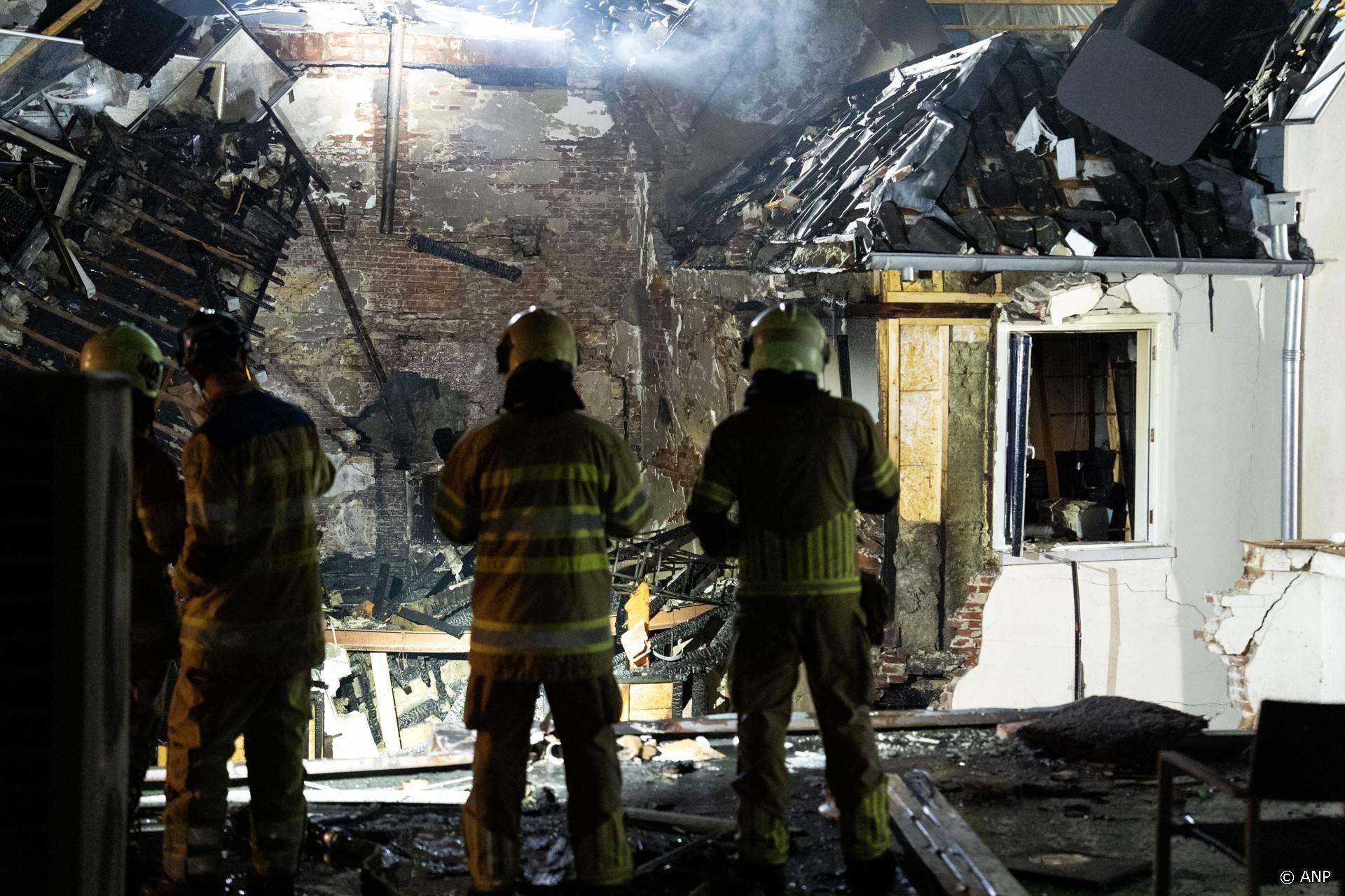 UTRECHT - Hulpdiensten bij een pand aan de Visscherssteeg waar een explosie heeft plaatsgevonden. Door de explosie zijn meerdere panden ingestort. JEROEN JUMELET / ANP